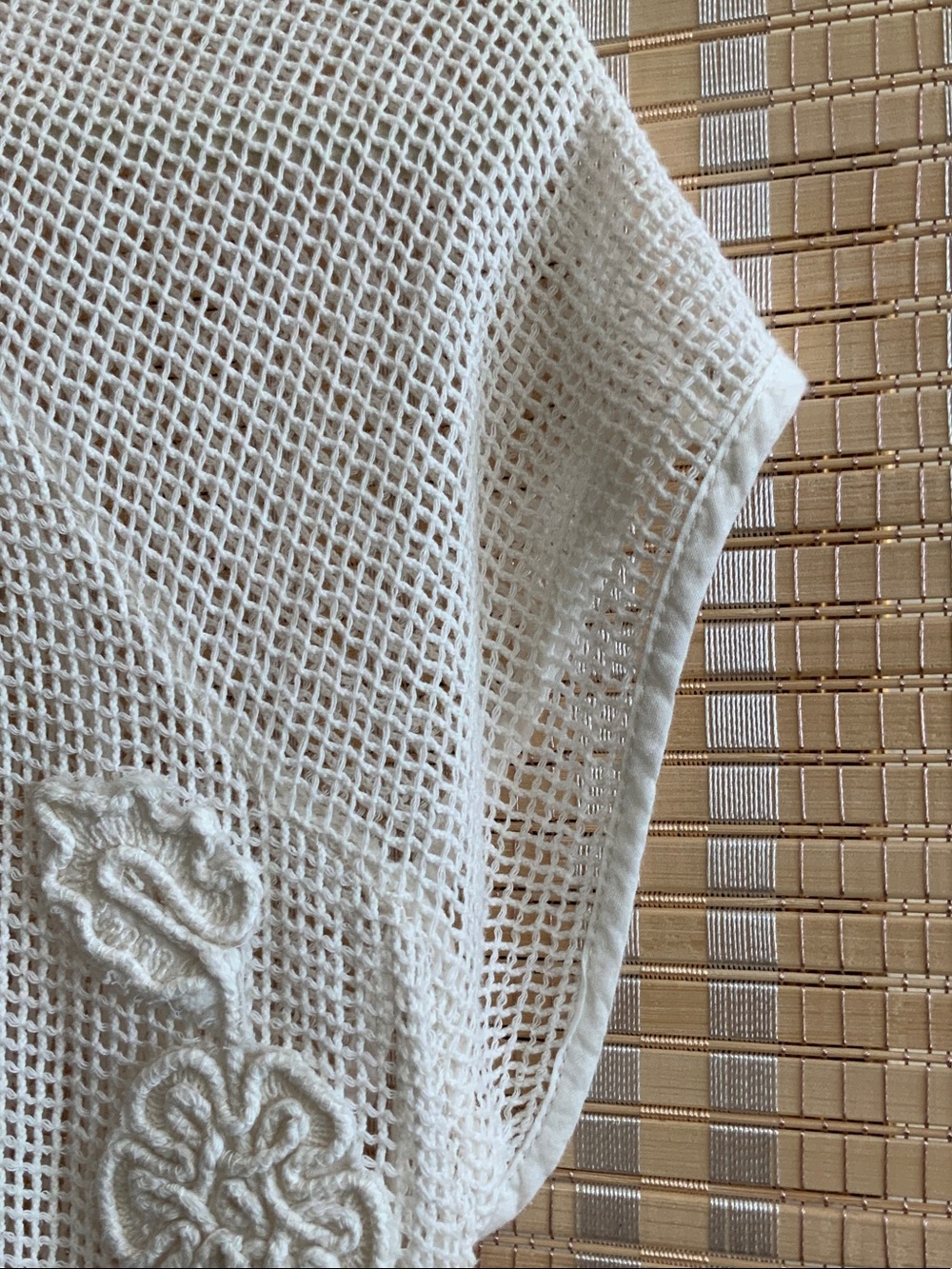 Anthropologie Cream Crocheted Floral Knit Top L - Picture 4 of 10